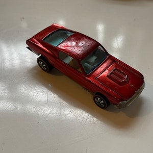 Hot wheels redline Custom mustang red- hk excellent