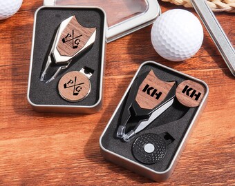 Juegos de golf personalizados para padrinos de boda con marcador de bola grabado y herramienta para cortar chuletas. Regalos de golf personalizados para hombres, accesorios de césped para bodas.