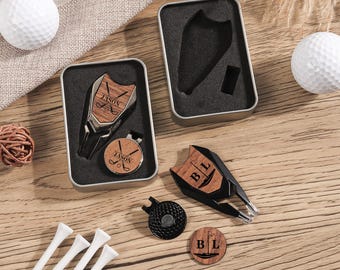 Juegos de golf personalizados para padrinos de boda con marcador de bola grabado y herramienta para cortar chuletas. Regalos de golf personalizados para hombres, accesorios de césped para bodas.