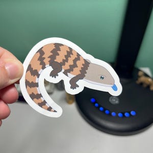 Blu Tong Sink | Blue Tongue Skink Sticker
