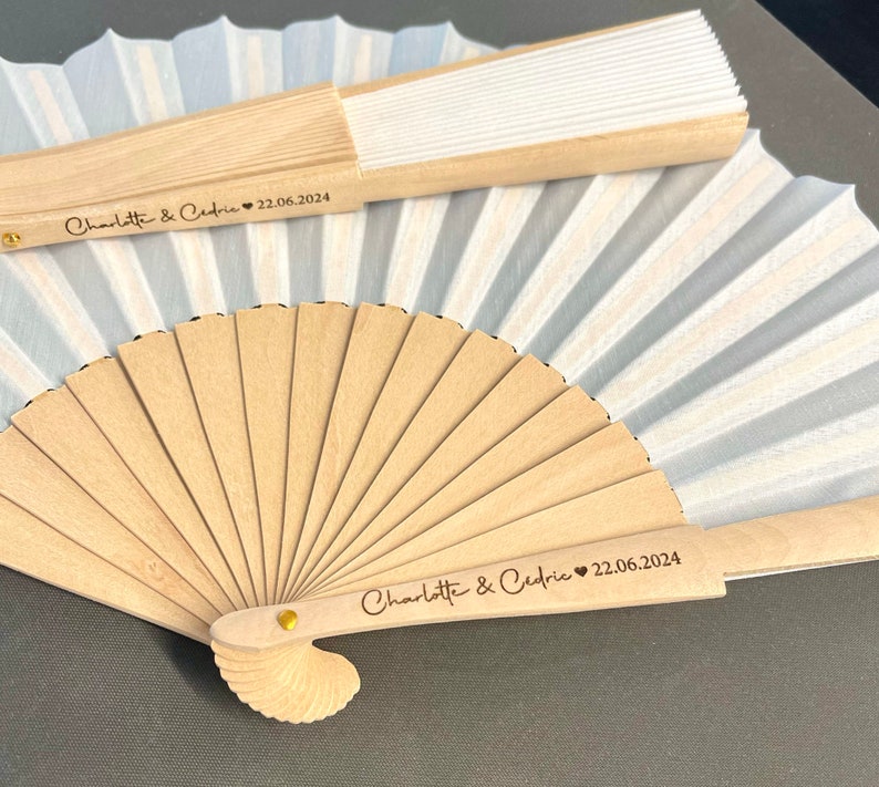 Ventaglio personalizzato ventaglio matrimonio dettaglio per gli invitati ventaglio in legno regalo originale regalo personalizzato sposi immagine 2