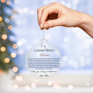 Regalo per cugina e sorella, ornamento natalizio personalizzato in acrilico, regalo di compleanno per cugina, regali con messaggio sentimentale, regalo di nozze per la migliore amica della cugina immagine 2