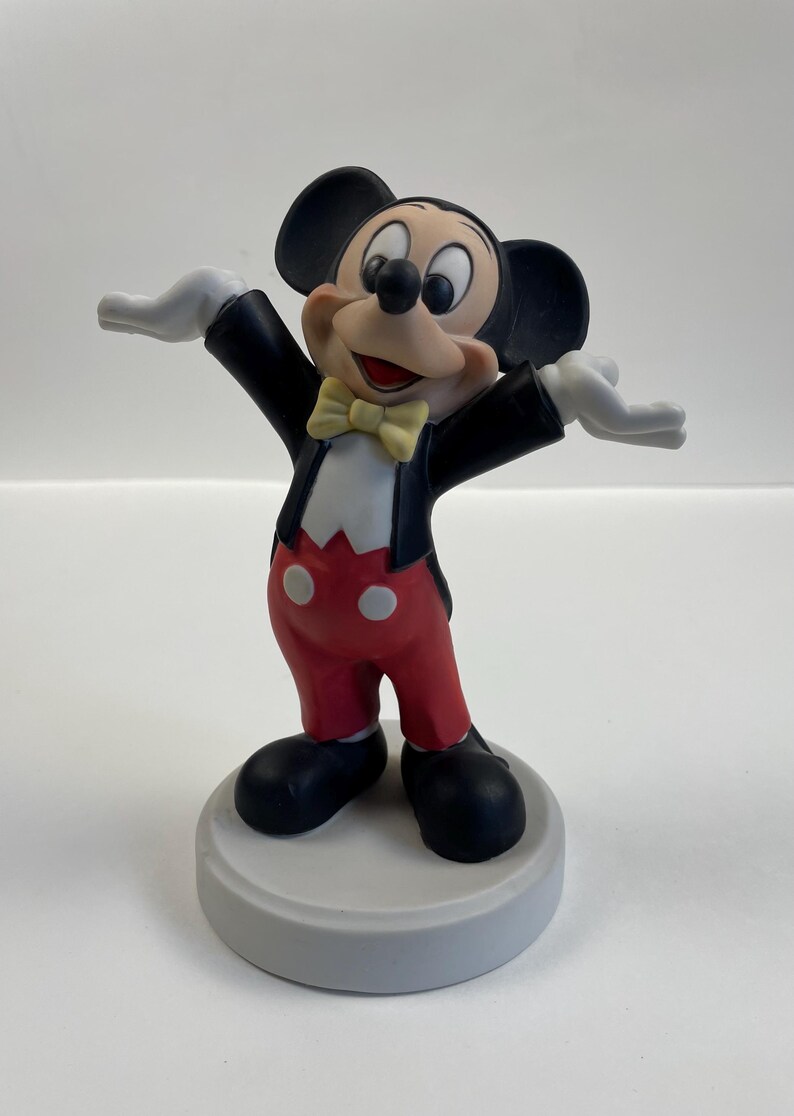 Vintage Mickey Mouse Figurine – Ceramic Disney Collectible, Retro Cartoon Decor, Perfect Gift for Disney Fans