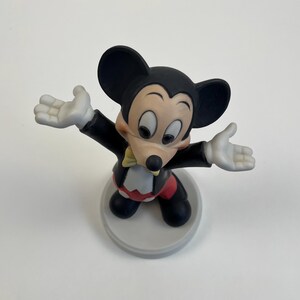 Vintage Mickey Mouse Figurine – Ceramic Disney Collectible, Retro Cartoon Decor, Perfect Gift for Disney Fans