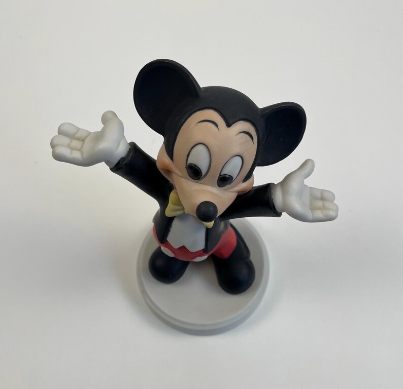 Vintage Mickey Mouse Figurine – Ceramic Disney Collectible, Retro Cartoon Decor, Perfect Gift for Disney Fans