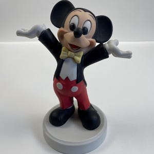 Vintage Mickey Mouse Figurine – Ceramic Disney Collectible, Retro Cartoon Decor, Perfect Gift for Disney Fans