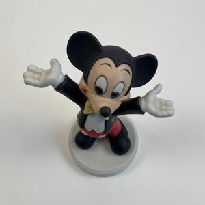 Vintage Mickey Mouse Figurine – Ceramic Disney Collectible, Retro Cartoon Decor, Perfect Gift for Disney Fans