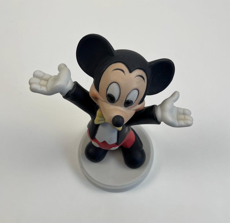 Vintage Mickey Mouse Figurine – Ceramic Disney Collectible, Retro Cartoon Decor, Perfect Gift for Disney Fans