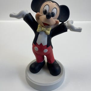 Vintage Mickey Mouse Figurine – Ceramic Disney Collectible, Retro Cartoon Decor, Perfect Gift for Disney Fans