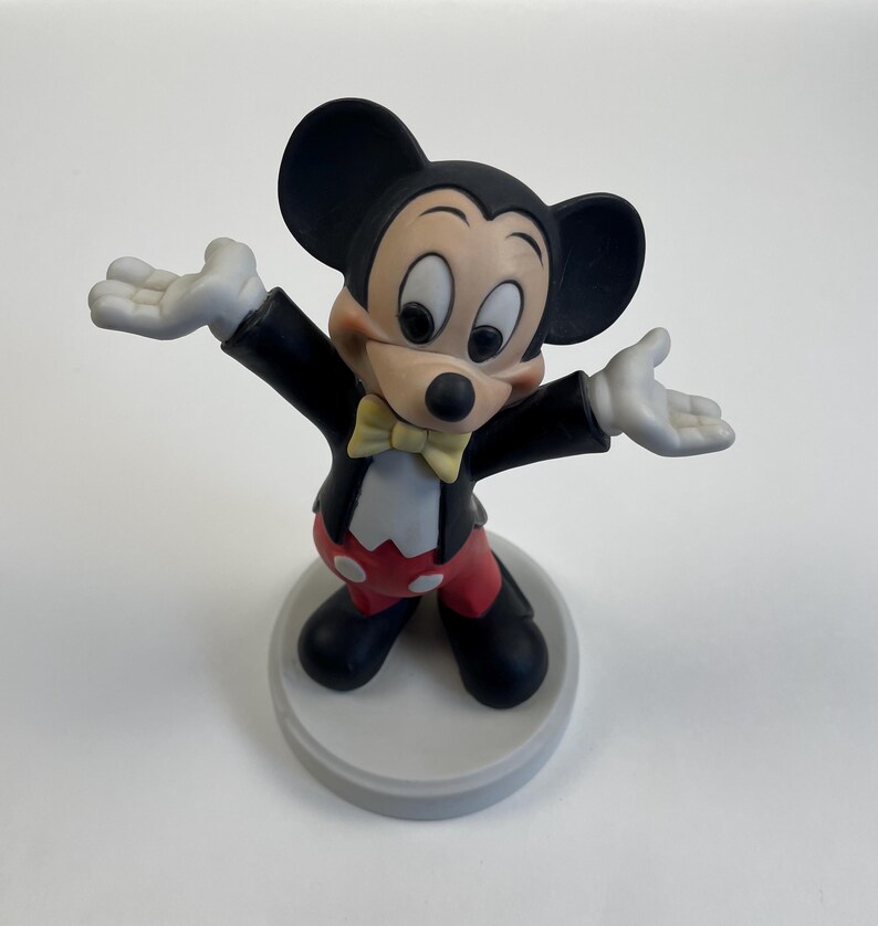 Vintage Mickey Mouse Figurine – Ceramic Disney Collectible, Retro Cartoon Decor, Perfect Gift for Disney Fans