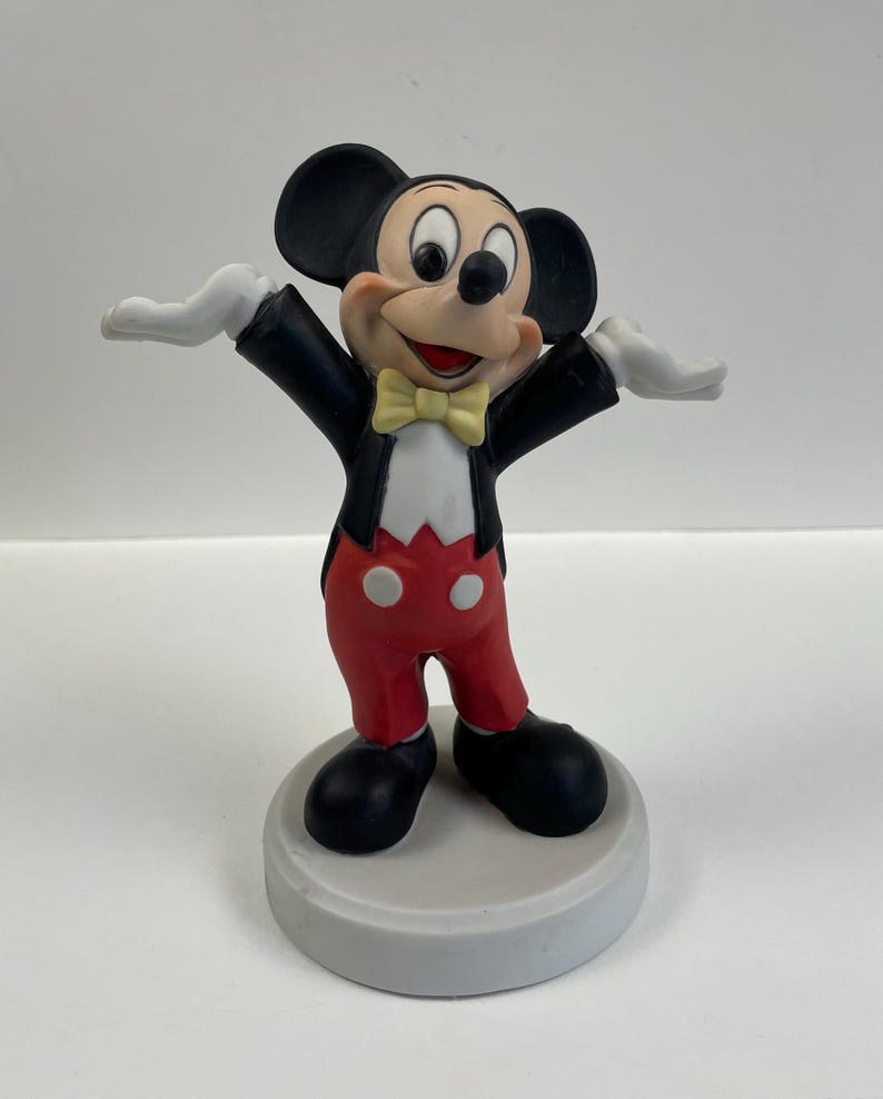 Vintage Mickey Mouse Figurine – Ceramic Disney Collectible, Retro Cartoon Decor, Perfect Gift for Disney Fans