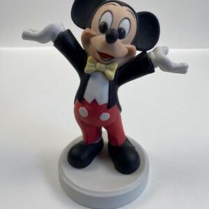 Vintage Mickey Mouse Figurine – Ceramic Disney Collectible, Retro Cartoon Decor, Perfect Gift for Disney Fans
