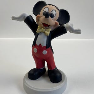 Vintage Mickey Mouse Figurine – Ceramic Disney Collectible, Retro Cartoon Decor, Perfect Gift for Disney Fans