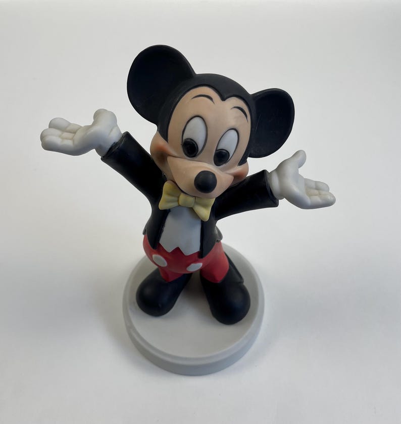 Vintage Mickey Mouse Figurine – Ceramic Disney Collectible, Retro Cartoon Decor, Perfect Gift for Disney Fans
