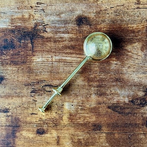 Loose Leaf Tea Infuser, Stainless Steel Tea Strainers for Loose Tea, Herbal & Spice Mixer Tea Steeper (Gold)
