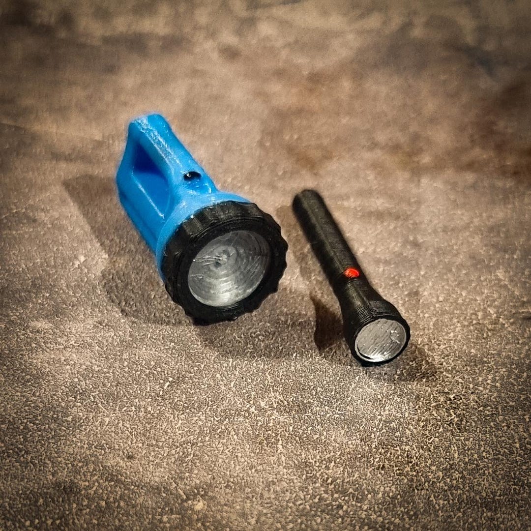 1/10 Scale RC Flashlight Pair – Realistic Garage & Diorama Props – RC ...