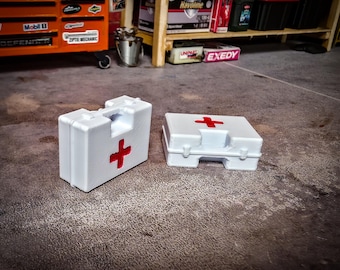 1/10 Scale Mini First Aid Box Set x2 – RC Diorama Medical Props | Workshop & Garage Scene