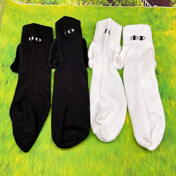 Chaussettes assorties pour couple, paire de chaussettes magnétiques main dans la main, lot de 2, cadeau amusant, cadeau pour elle