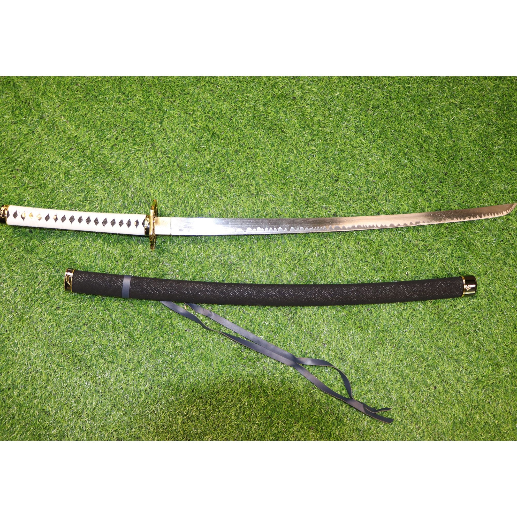  Plastic Vergil Sword Yamato,Devil May Cry,Anime Original  Texture,1:1 Restore,Vergil Role Play Accessories,Used For Collection and  Role-Playing : Sports & Outdoors