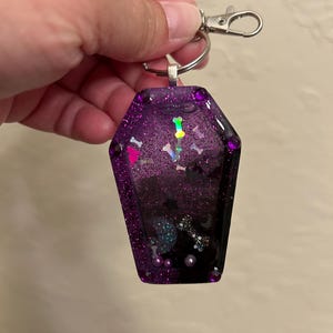 Handmade purple/black Halloween coffin shaker keychain/bag charm