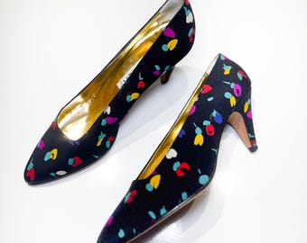 Vintage ESCADA Satin Pumps: Abstract Print Italian Heels, Size 9.5 AA