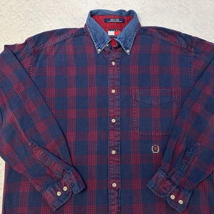 Vintage 1990s Tommy Hilfiger Embroidered Crest Denim Collar Flannel Shirt, M L