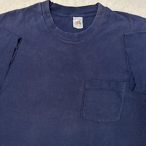 Vintage 1980s Fruit Of The Loom Made In USA Blank Basic Faded Pocket T-Shirt, L
