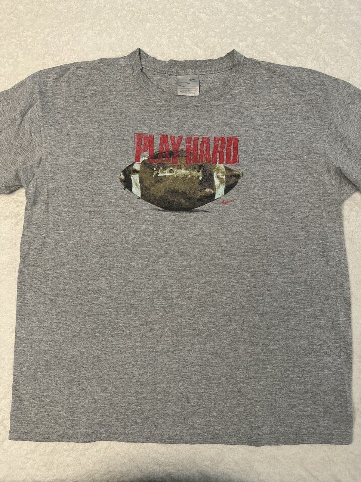 Vintage 2000s Y2K Nike Football Play Hard Swoosh Sports T-shirt 