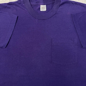 Vintage 1980s Fruit Of The Loom Made In USA Blank Basic Purple Pocket T-Shirt, L