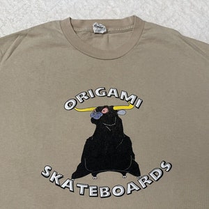 Vintage jaren 2000 Y2K Origami Skateboards Fingerboard Skate Skater Bull T-shirt, L