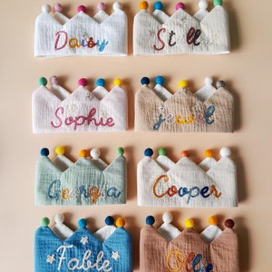 Corona ricamata a mano per il compleanno di neonati e bambini, corona con nome, regalo personalizzato, ricordo per la festa del primo compleanno e occasioni speciali