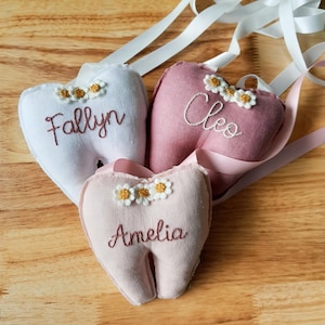 Custom Name Tooth Fairy Pillow with Pocket, Hand embroidered name tooth fairy pillow, Personalized Tooth Cushion,Keepsake Baby Shower Gift