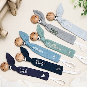 Embroidered pacifier clip holder cotton gauze,Personalized fabric pacifier clip wooden double gauze,hand embroiered name,baby shower gift