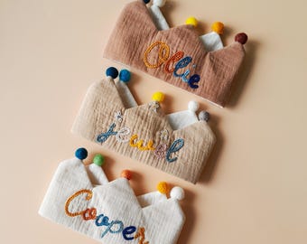 Custom name Muslin birthday crown, Party crown with hand Embroidered name,Keepsake for First Birthday Party and Special Occasions