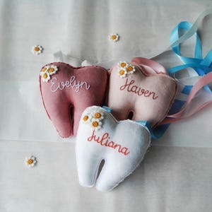 Custom Name Tooth Fairy Pillow with Pocket, Hand embroidered name tooth fairy pillow, Personalized Tooth Cushion,Keepsake Baby Shower Gift