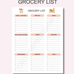 Puede incluir: Una lista de la compra imprimible con secciones para frutas y verduras, lácteos y charcutería, despensa, carne, aves y mariscos, congelados, bebidas, panadería, hogar y otros. La lista tiene casillas de verificación junto a cada artículo.