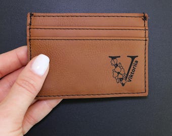 Personalized Card Holder with Money Clip, Engraved Slim Wallet with Initial and Name, Minimalist Gift for Her, Stocking Stuffer