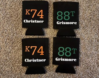 Aisladores de bebidas Derby personalizados: Nombre y número personalizados