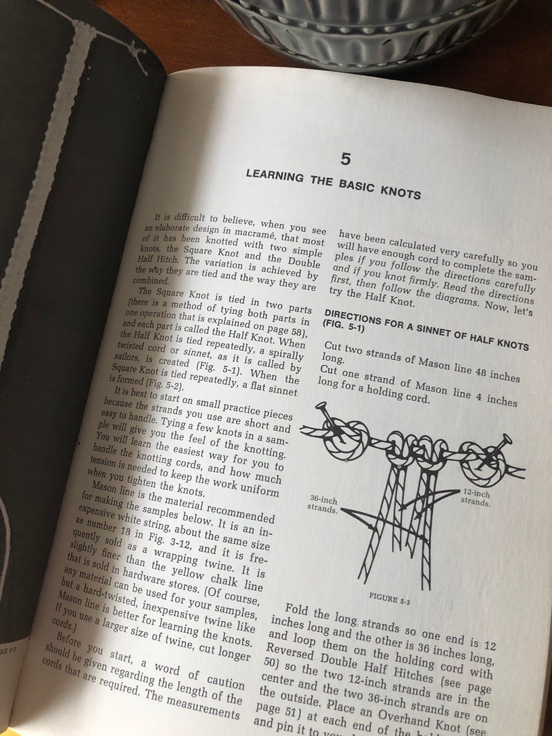 Macrame: The Art of Creative Knotting. Virginia I Harvey 1960s Craft Book image 5