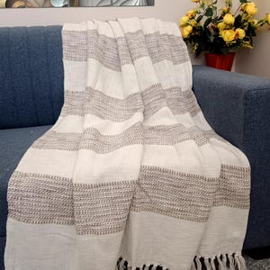 Premium Sofa throw, Lightweight Knit Woven Cotton Blanket Decorative Couch, Bed Sofa Travel All Seasons Throw Soft Blanket Housewarming Gift