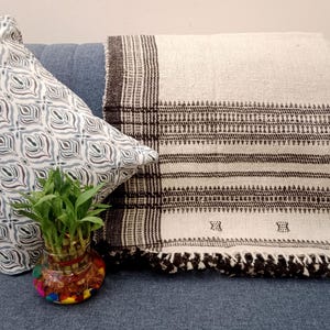 Premium Indian Wool Brown and Off white Throw Blanket, Woven Boho Bedding Designer Decorative Throw Handwoven Sofa Throw Cottage Room Décor
