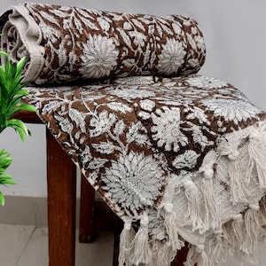 Premium Handmade Sofa Throw, Hand block Print Cotton Boho Bedding Throw Blanket Sofa Room Décor Tassels Hand Loomed Lightweight throw