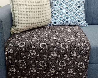 Premium Handmade Block Print Sofa Cotton Throw Blanket with Tassels, Lightweight Hand-Loomed Decorative Sofa Decor, Home Accessory Room