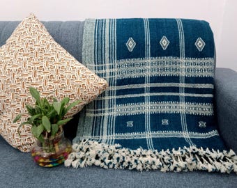 Handwoven Indian Wool Throw Blanket, Geometric Stripes, Cottage Decor