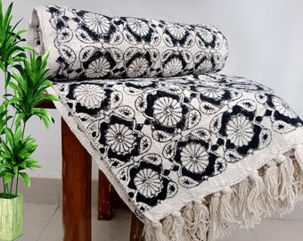 Sofa Throw Handmade Throw Handblock Print Throw Cotton Throw Blanket Sofa Room Décor Tassels Hand Loomed Lightweight Decorative throw