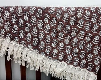 Premium Handmade Sofa Throw Hand block Print Soft Cotton Throw Blanket Room Décor Tassels Hand Loomed Lightweight Decorative Throw For Home