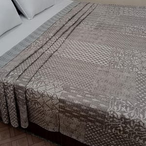 Handgemaakte kantha sprei beddengoed quilt handblok bloemdessin handblok bloemenprint kantha sprei quilt lichtgewicht blokprint quilt