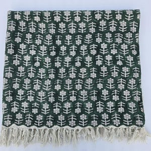 Green Handmade Sofa Throw Hand block Print Soft Cotton Throw Blanket Room Décor Tassels Hand Loomed Lightweight Decorative Throw For Home