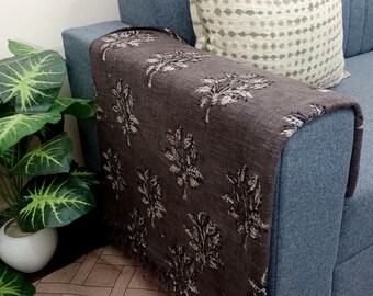 Premium Handmade Block Print Sofa Throw, Cotton Throw Blanket with Tassels, Lightweight Hand-Loomed Decorative Blanket for Sofa & Room Decor