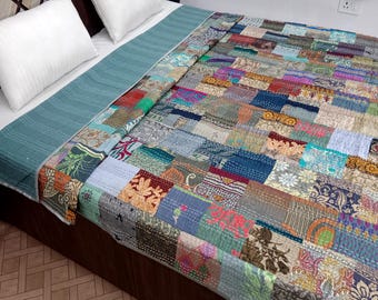 Patchwork Floral Kantha Bedding Floral Print Kantha Throw Queen Quilt Cotton Light Weight Winter Summer Vintage Blanket Bedding Bedspread